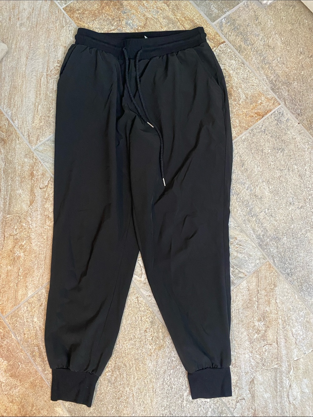 Men's Black Drawstring Jogger Pants with Ribbed Cuffs
